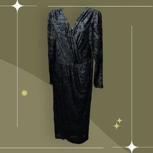 ✨ Ivy City Co Burned Floral Velvet Amaya Dress Size XL